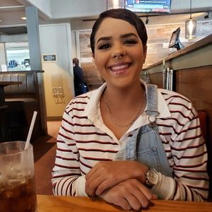 Meet your Posher, Vickie